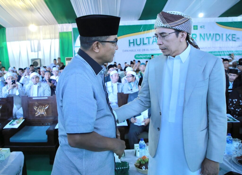 Kapolda NTB Hadiri Hultah NWDI ke-90 dan Haul Maulana Syaikh di Pancor