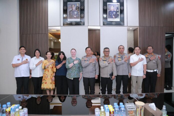 Cegah Kejahatan Lintas Negara, Kapolda NTB Terima Kunjungan Polisi Federal Australia