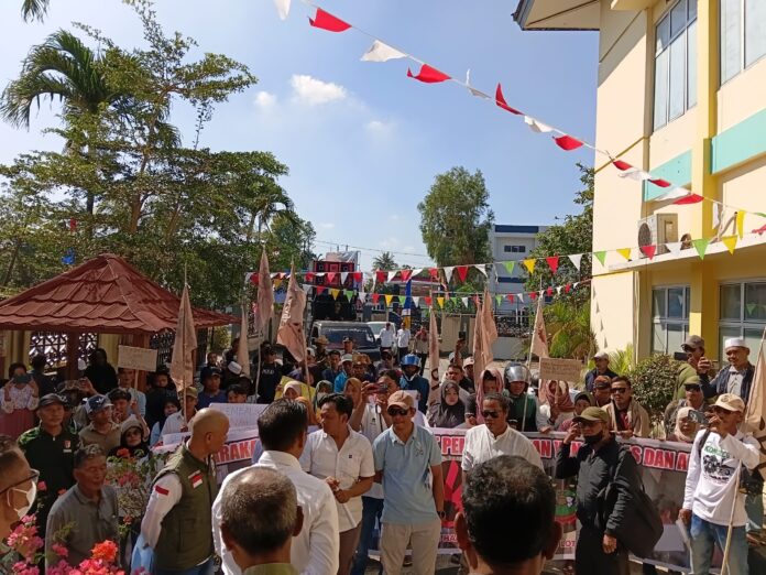 Kantor ATR/BPN Lombok Tengah tuntut penerbitan sertifikat